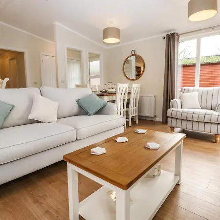 Bramblings By The Tatil Evi